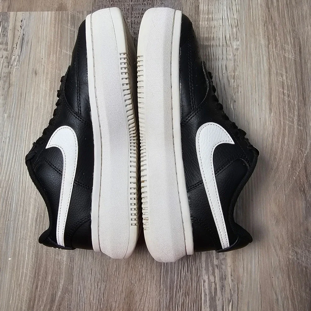 Nike Womens Court Vision Alta Platform Sneakers 8 Black White Casual DM0113-002